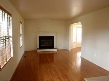 5th image of 10 Riverton Dr
