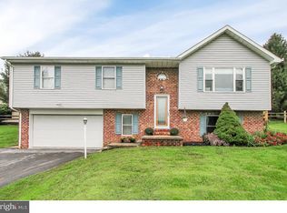 27A Parkside Inn Rd, Bernville, PA 19506