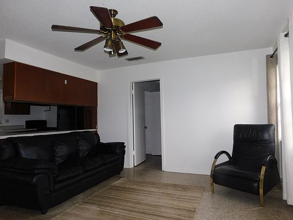 3rd image of 1028 Orwell Ave