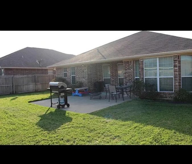 926 Whitewing Ln — Photo 10