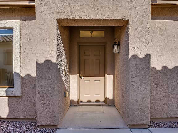 5th image of 613 W Calle Media Luz