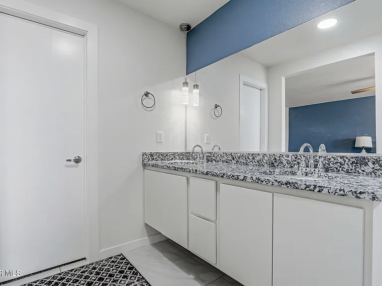 12044 Hidden Garden Pl — Photo 36