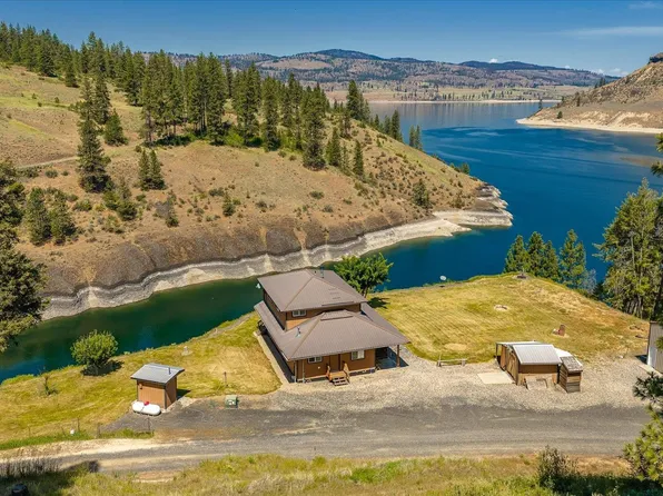 28605 Moonshine Bay Ln E, Creston, WA 99117