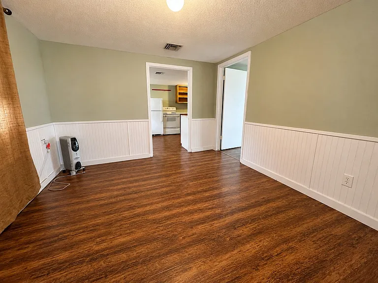 103 Yucca Dr — Photo 8