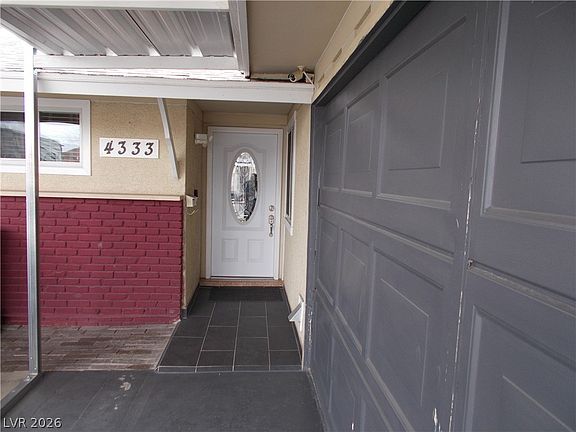 4th image of 4333 W Bonanza Rd