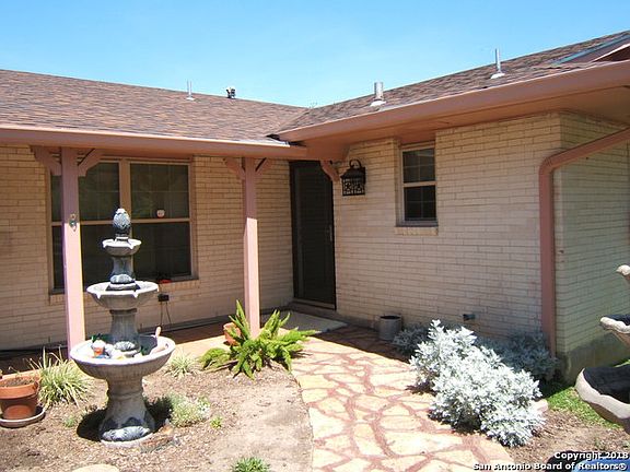 3rd image of 3923 Anton Dr