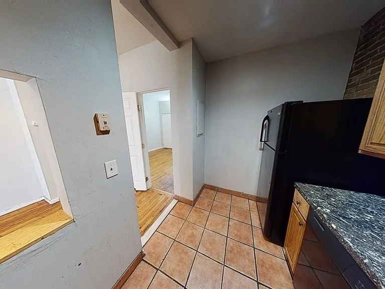 2 Moreland St #1 — Photo 4
