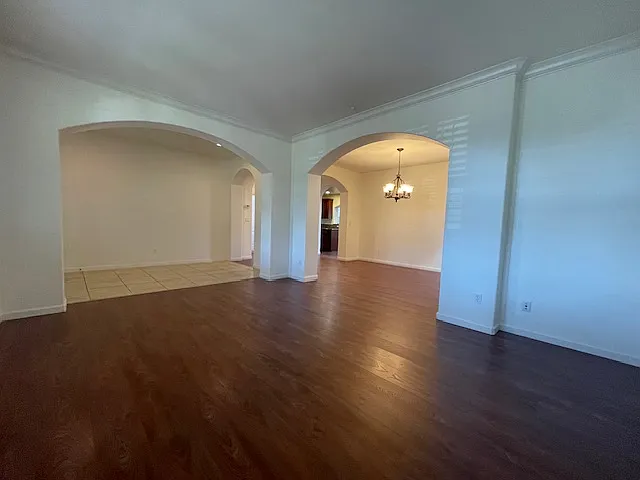 465 W Saint Francis Ave — Photo 2