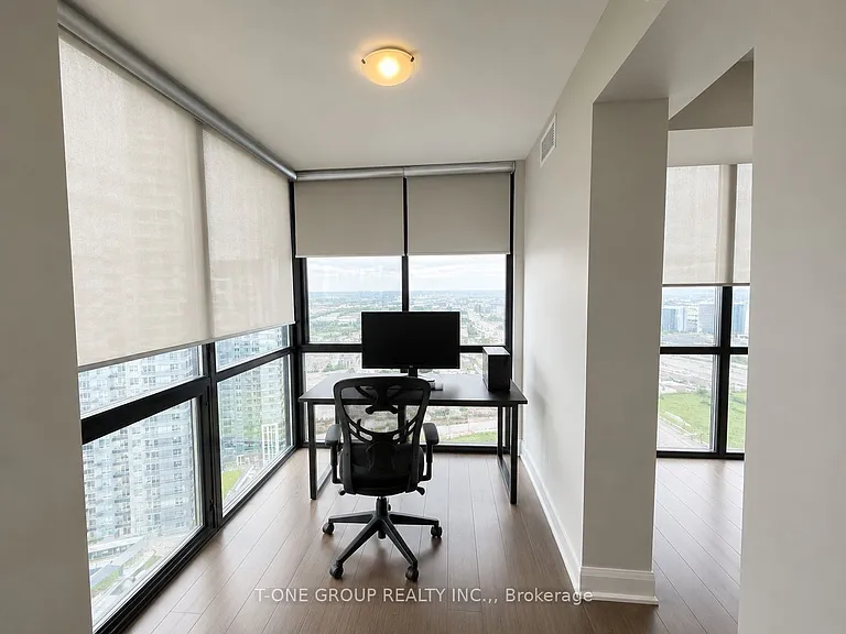 2900 Highway 7 Rd #2702 — Photo 2