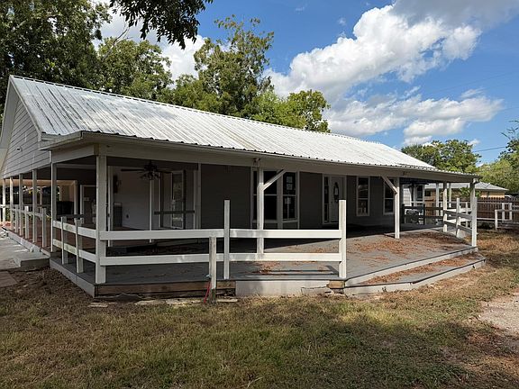5th image of 804 Tovrea Rd