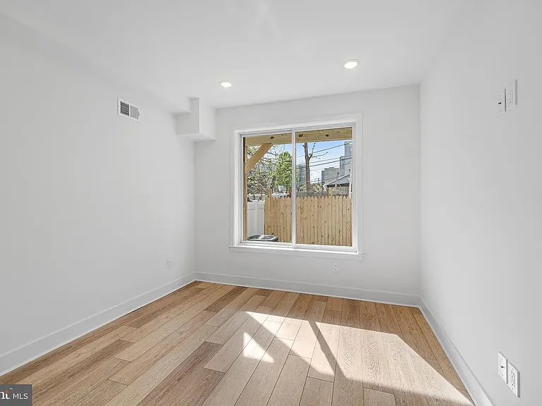 1216 N 28th St #1 — Photo 16