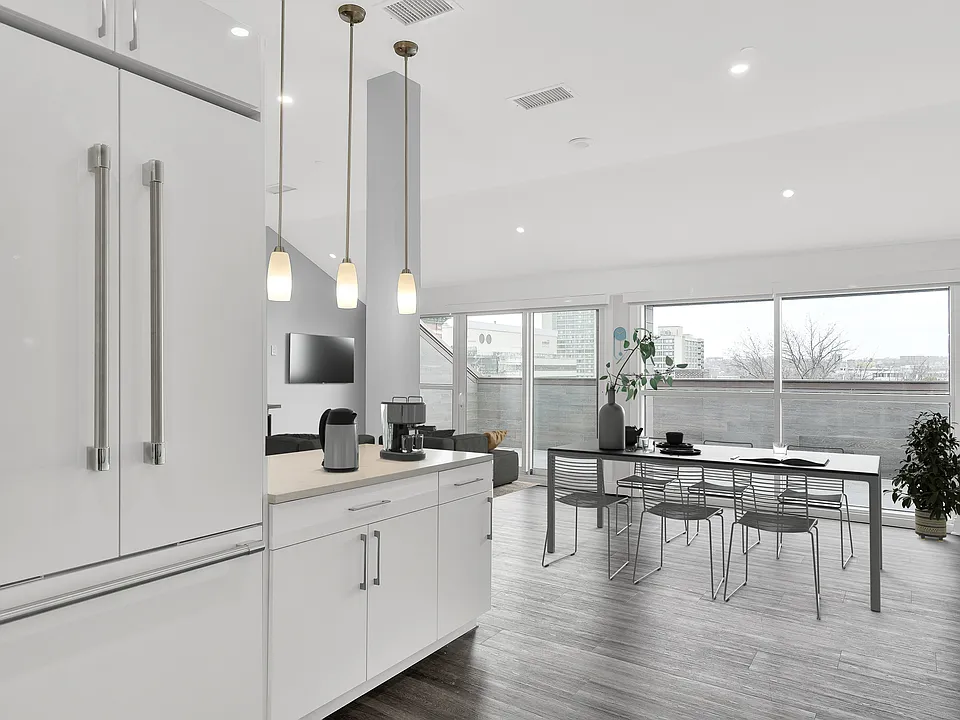 771 Harrison Ave #Penthouse 8