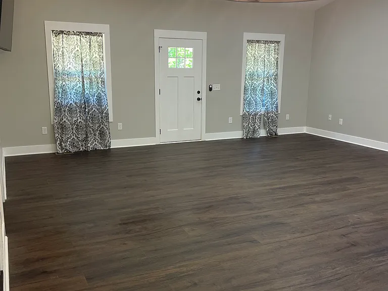 352 Boles Rd — Photo 10