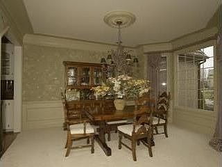 3rd image of 14820 Juniper St