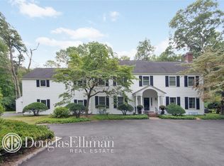 262 Piping Rock Rd, Locust Valley, NY 11560