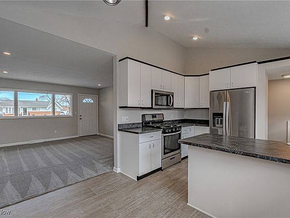 4th image of 14231 Thompson Blvd