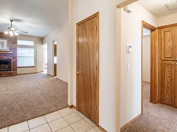 4th image of 616 Eastview Dr