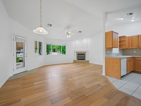 2nd image of 2496 Interlochen Ct #2A