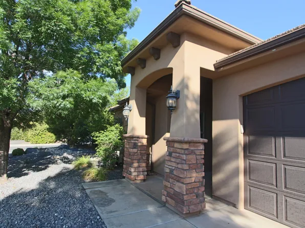 155 E Holly Way, Washington, UT 84780