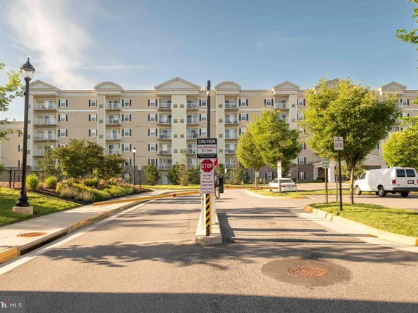 6301 Edsall Rd Unit 608, Alexandria, VA 22312