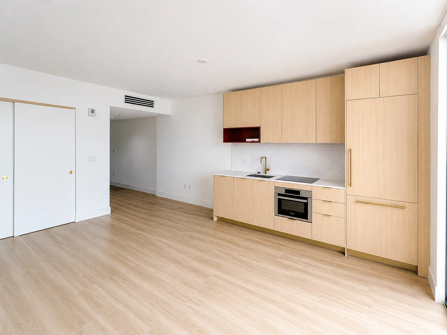 Studio, 569 sqft, $2,800 — Photo 3