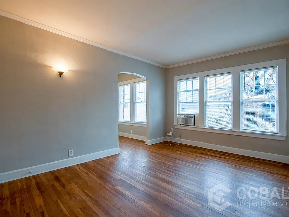 678 Somerset Ter NE #7