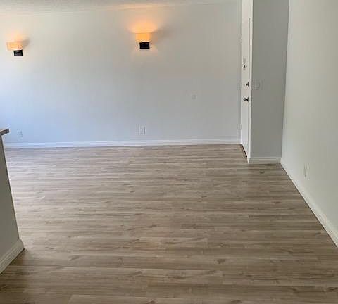 2nd image of 3668 Jasmine Ave #3