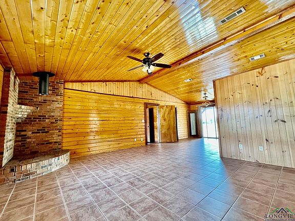 2nd image of 1093 County Road 322