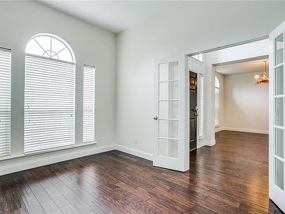 5th image of 300 Mesquite Hill Dr