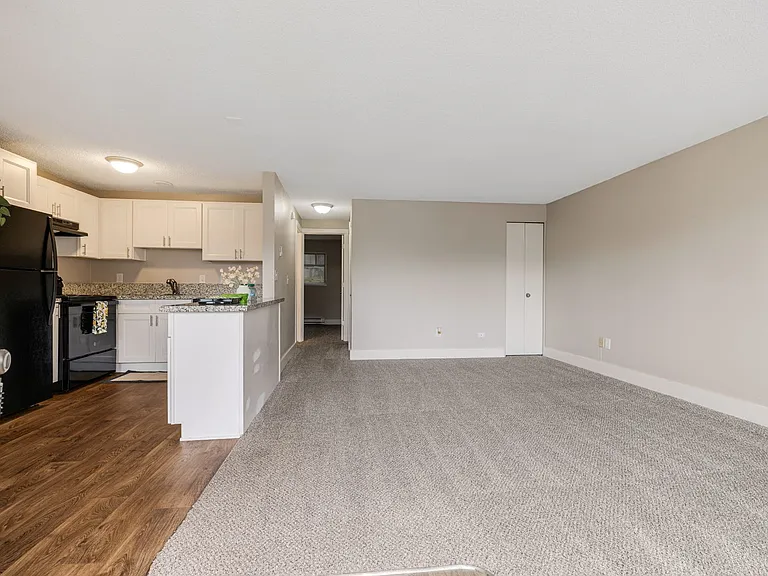 Moreland Place Apartments — Photo 23