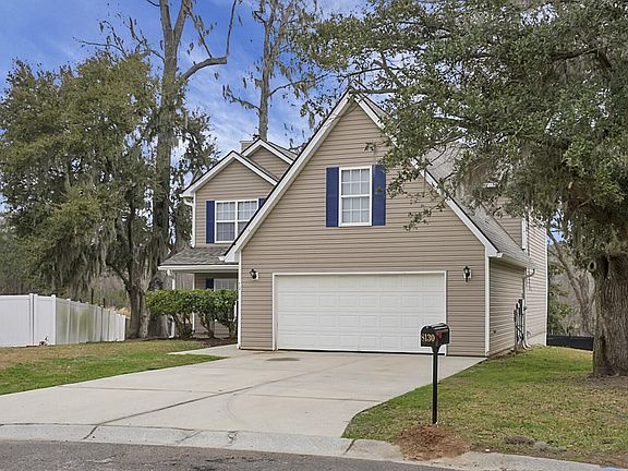 2nd image of 8130 Lansbury Ct