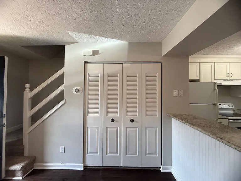 94 Countryplace Ln — Photo 13