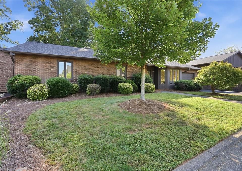 1st image of 103 Briar Ridge Cir