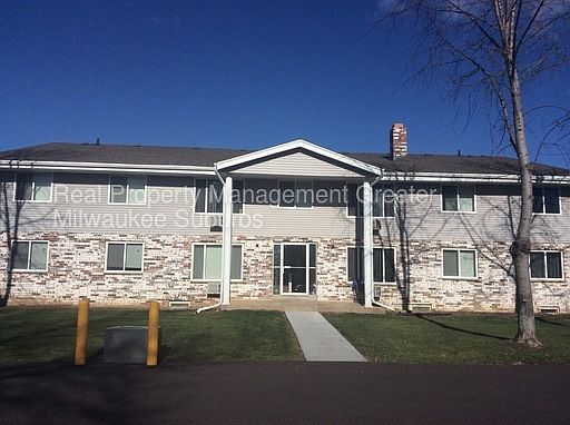 2nd image of 133 E Monroe Ave APT 4