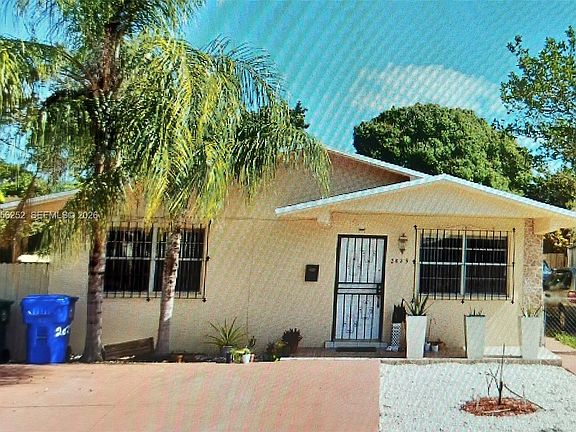 3rd image of 2829 SW 38th Ct #2829