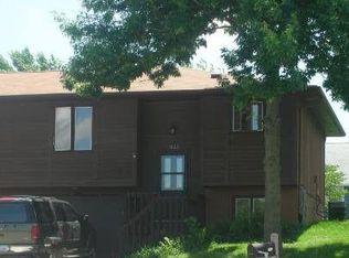 1843 Hollywood Ct, Iowa City, IA 52240