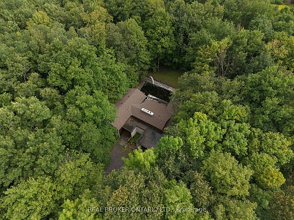 3rd image of 2316 French Hill Rd