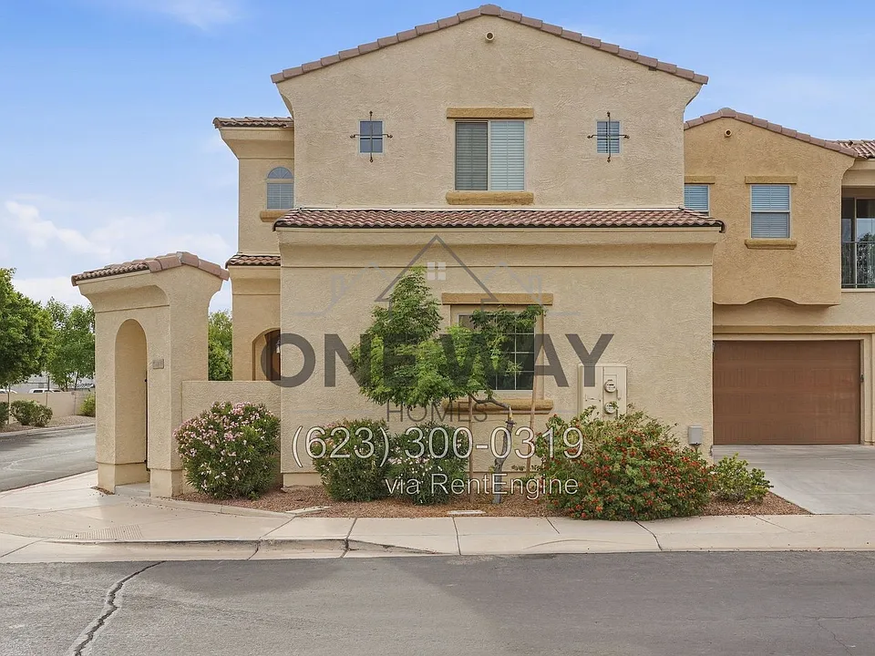 1367 S Country Club Dr #1105