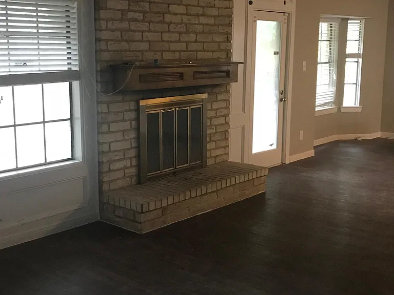 21202 Abbey Oak Cir — Photo 4