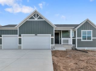 1295 W 2325 S, Syracuse, UT 84075