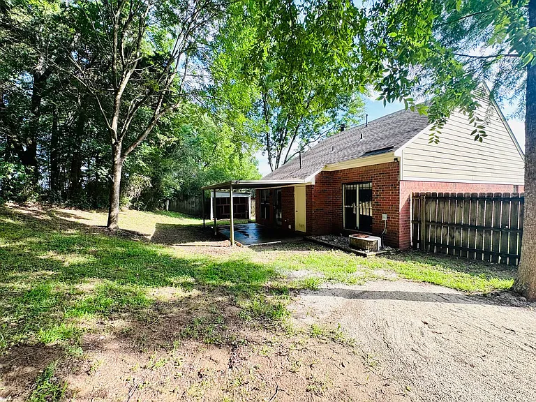 5654 April Dr — Photo 18
