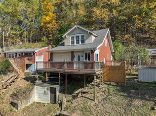 930 Hoffman Rd, Pittsburgh, PA 15209