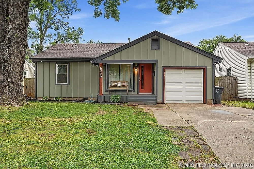 2 bed, 903 sqft, $1,500 — Photo 1