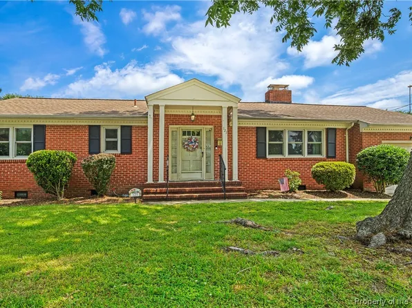 121 Traverse Rd, Newport News, VA 23601