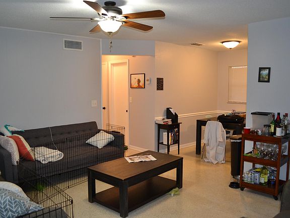 3rd image of 2611 E Pine St