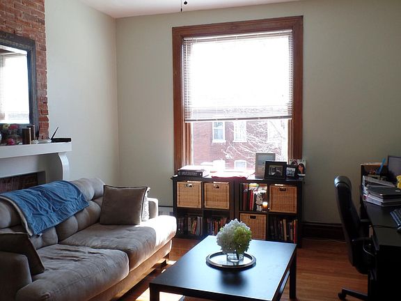 2nd image of 3327 Pestalozzi St