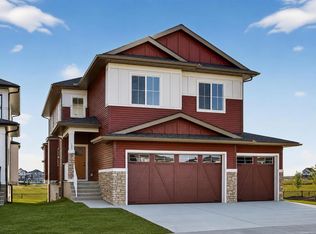 709 N Dawson Cmn, Chestermere, AB T1X1Z7