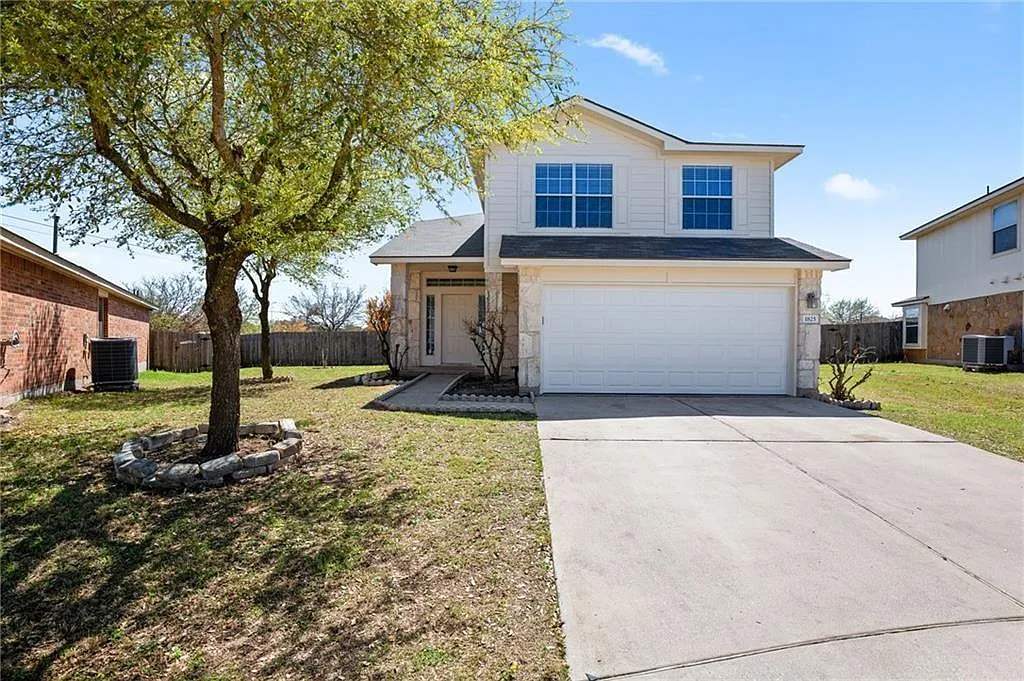 4 bed, 3.0 bath, 1909 sqft, $2,295 — Photo 2