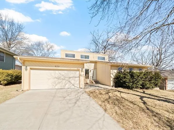 800 W 101st Ter, Kansas City, MO 64114