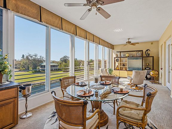 2nd image of 824 Hideaway Cir E Unit 323